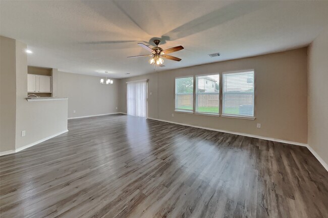 Building Photo - 18451 Westgate Pasture Ln