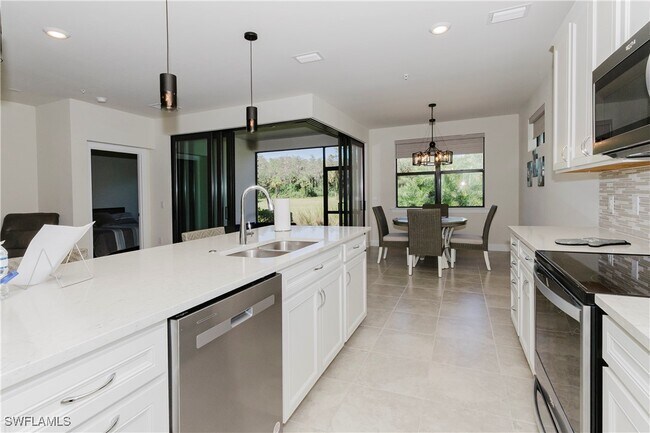 Building Photo - 5697 Mayflower Way