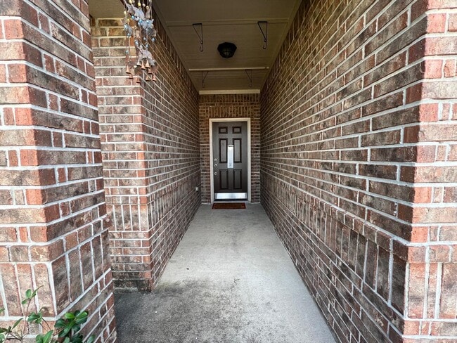 Foto del edificio - 6906 Clover Walk Ln