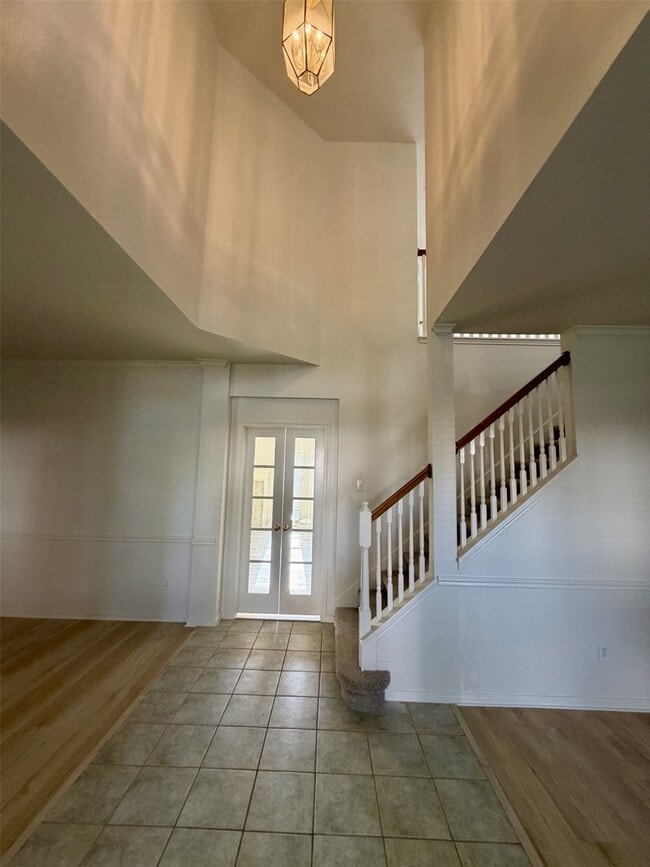 Building Photo - 2317 Orleans Ln