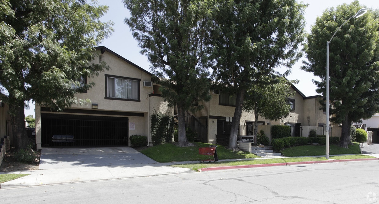 918 Apartments Anaheim Ca Apartments Com