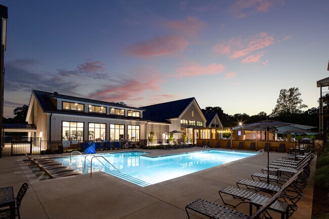 Foto del edificio - Abberly Liberty Crossing Apartment Homes