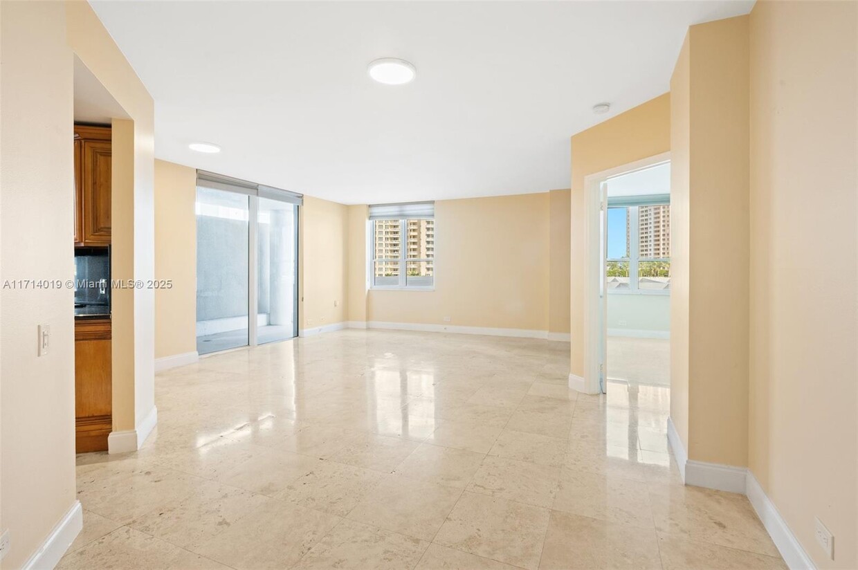 Foto principal - 701 Brickell Key Blvd