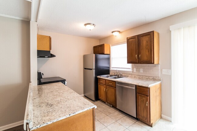 Foto del edificio - 617 Brailsford Blvd