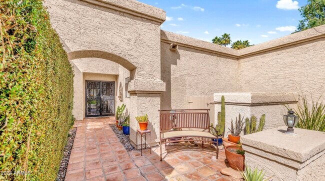 Building Photo - 8188 E Del Cuarzo Dr