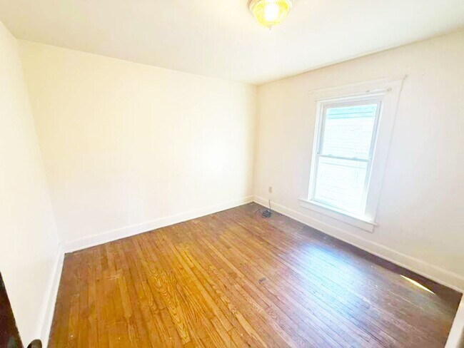 Foto del edificio - 7610 Dearborn Ave