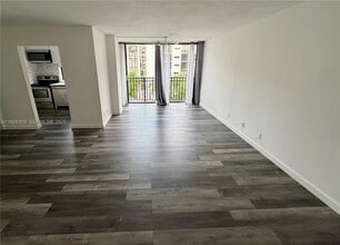 Building Photo - 16909 N Bay Rd