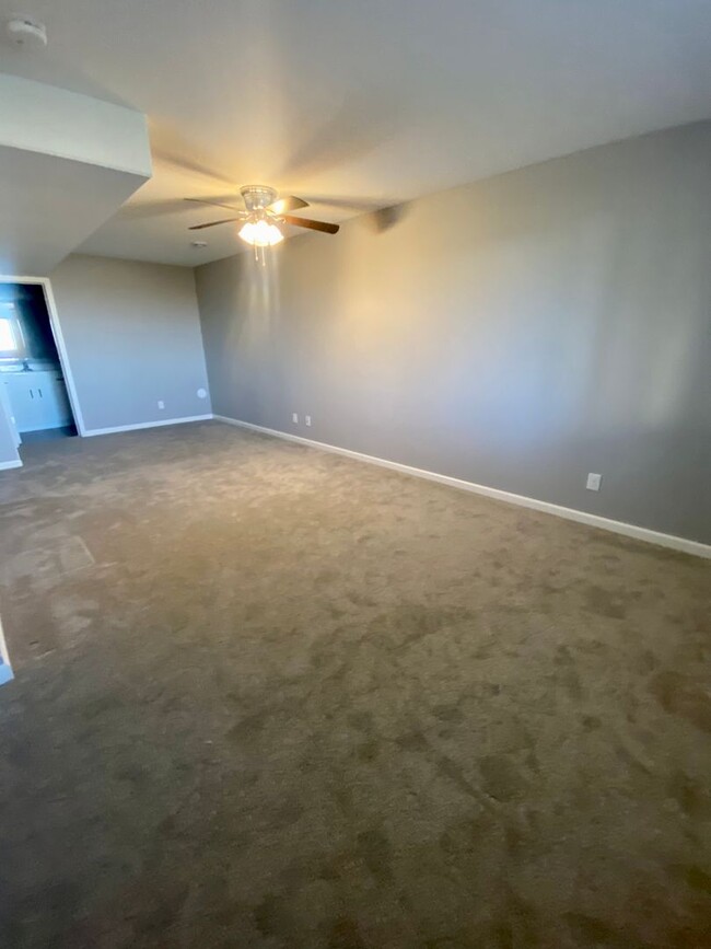 Foto del edificio - Condo for Rent