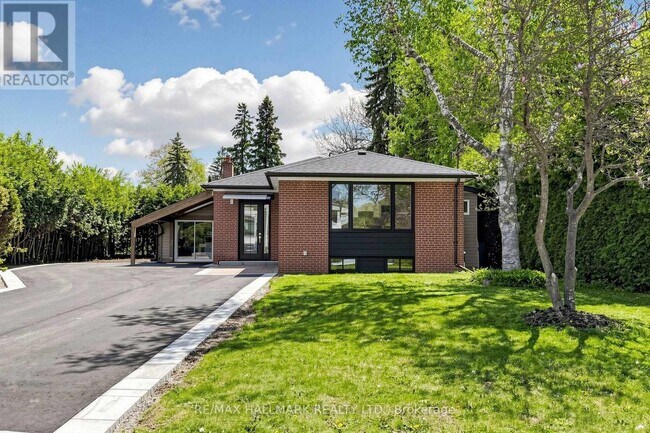 Photo du bâtiment - 11 Johnson Rd