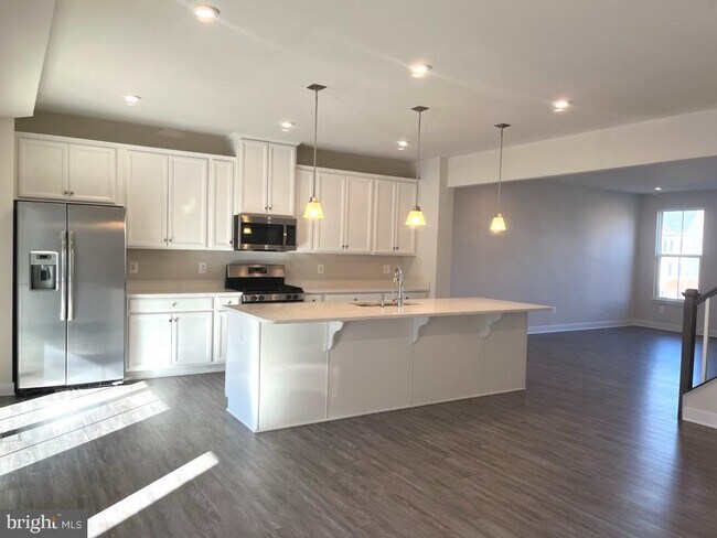 Building Photo - 7707 Blackburn Ridge Dr