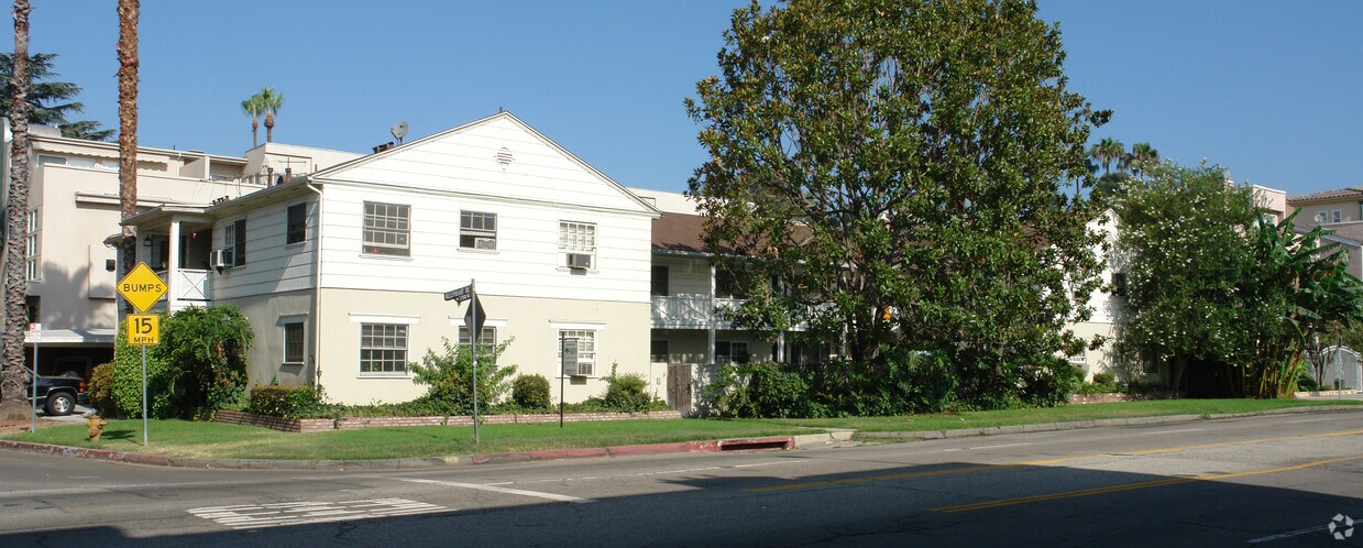Primary Photo - 4265 Coldwater Canyon Ave