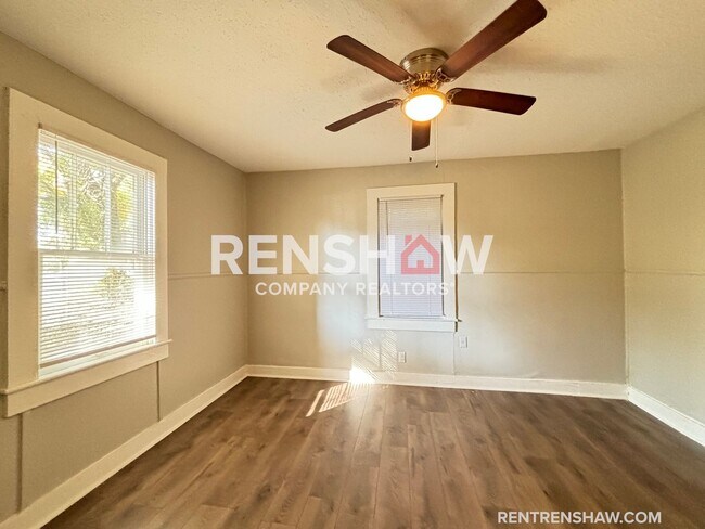 Foto del edificio - Section 8 Accepted - Housing Choice - Move...