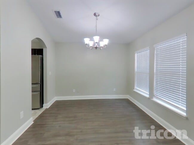 Building Photo - 2268 Eisner Dr