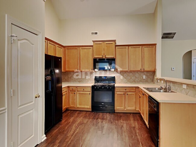 Foto del edificio - 235 Grand Isle Ct