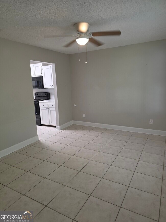 Foto del edificio - 722 Morningside Ln
