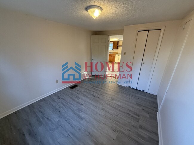 Building Photo - Two Bedroom House | Vinyl Flooring