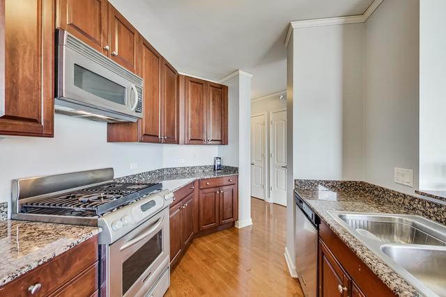 Building Photo - 420 E Waterside Dr