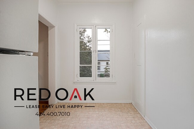 Building Photo - 836 Sanborn Ave
