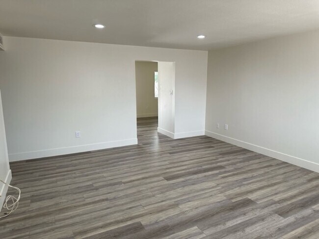 Foto del edificio - 1817 W Wood Dr