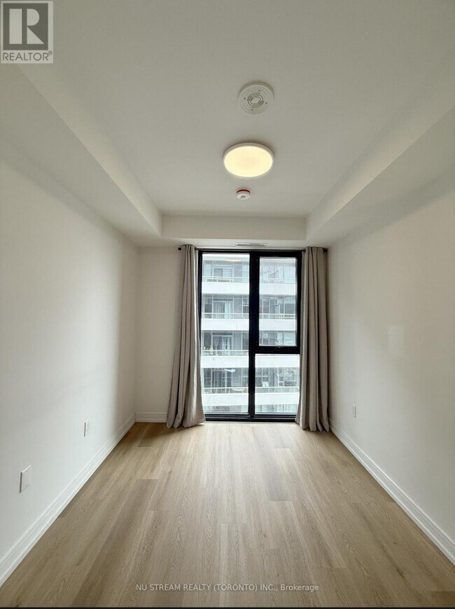 Photo du bâtiment - 1-1111 Jarvis St