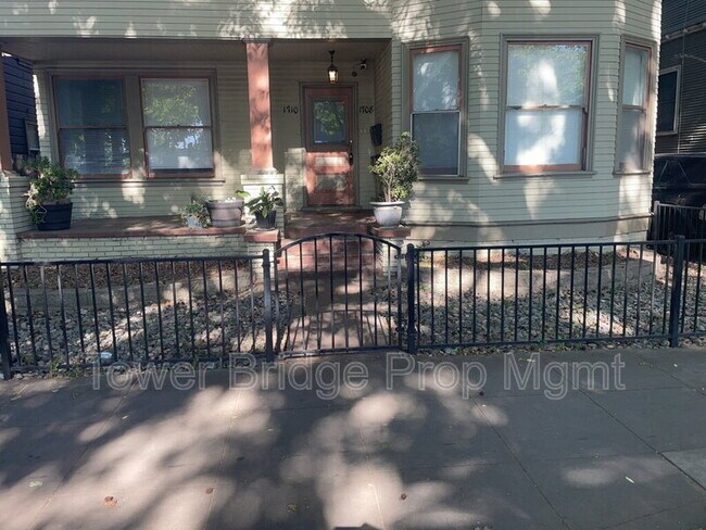 Building Photo - 1710 1/2 16th St