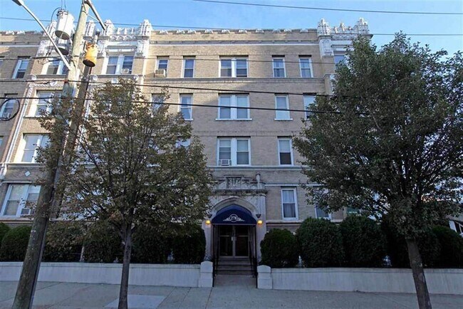 Foto del edificio - 278 Magnolia Ave
