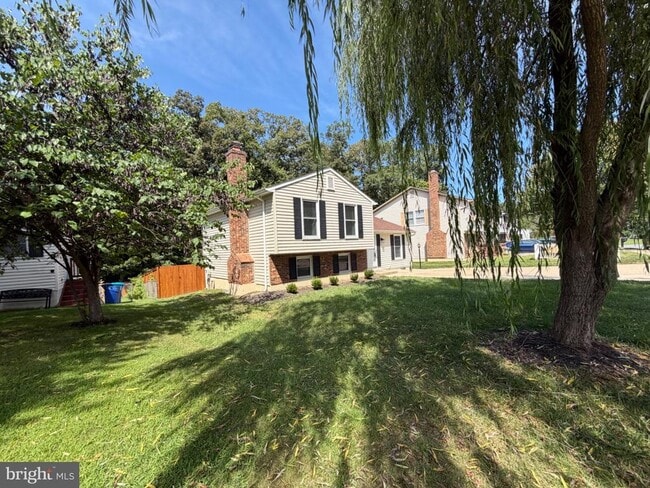 Building Photo - 7606 Fallswood Way