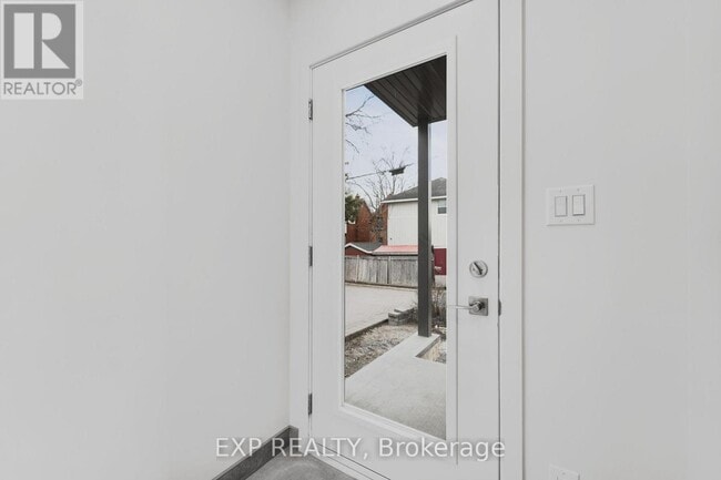 Photo du bâtiment - 1650 Scott St