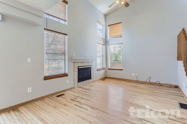 Foto del edificio - 8852 Clover Meadow Ln