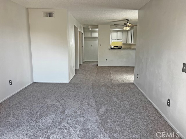 Foto del edificio - 9010 Newport Ave
