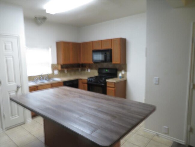 Foto del edificio - 16854 Pine Castle Dr