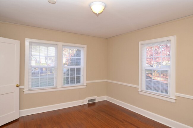 Foto del edificio - Spacious & Stylish 3-Bedroom Near Wake For...