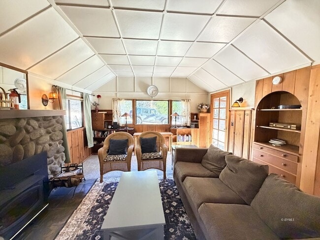 Foto del edificio - 54059 Montgomery