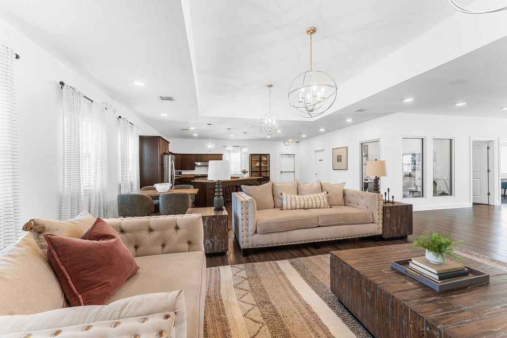 Primary Photo - Summit Crossing