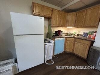 Building Photo - 1209 Boylston St