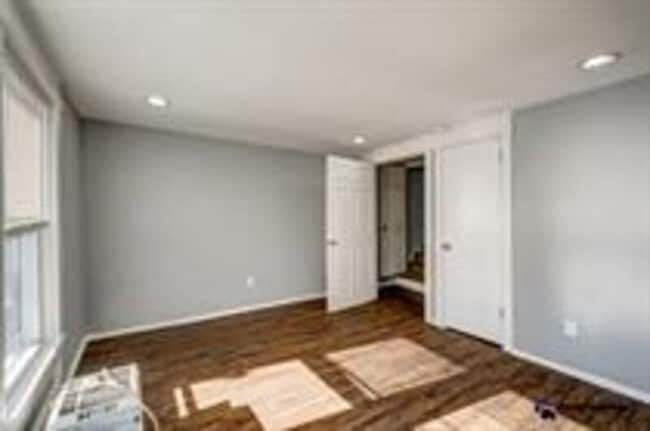 Photo - 255 W Union St Apartment