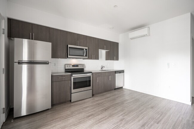 Building Photo - Savona Apartments