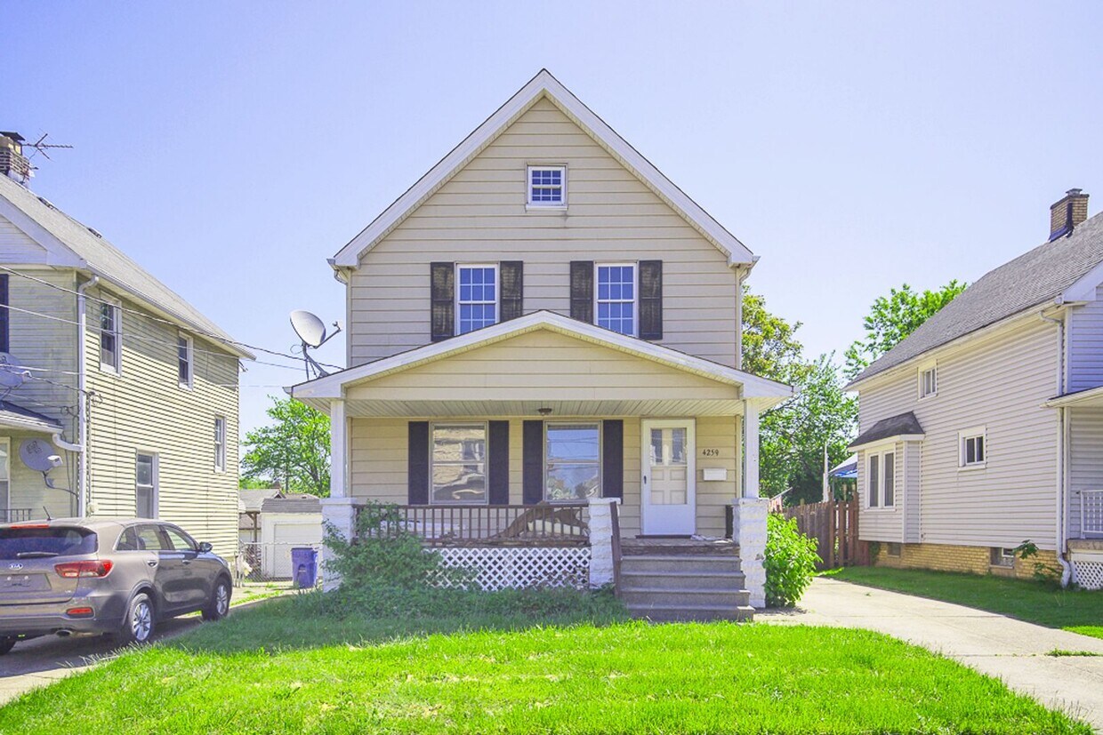Foto principal - Convenient Showings — No Appointment Needed!