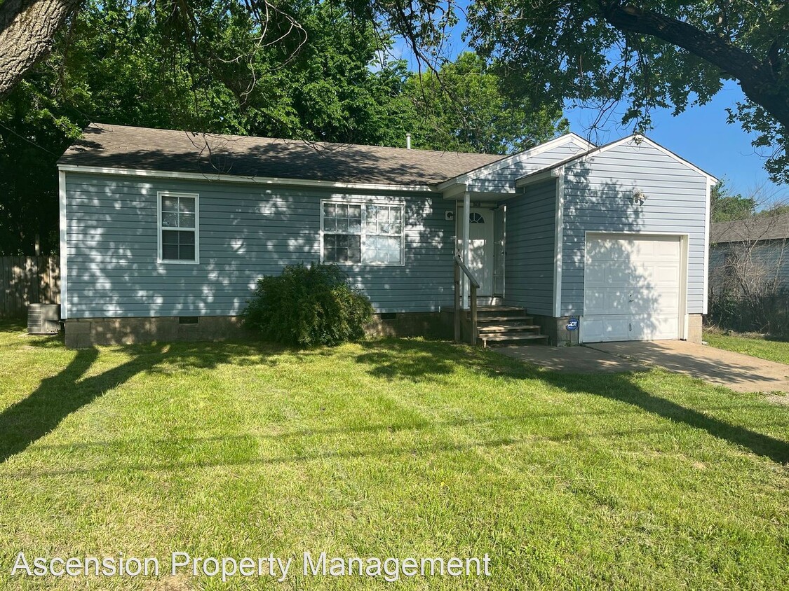 Primary Photo - 2 br, 1 bath House - 5638 N Lewis Ave