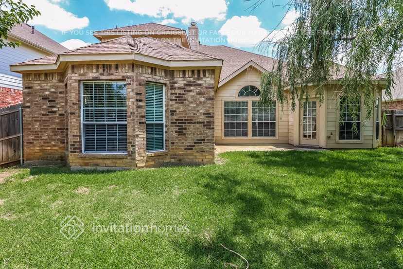 Foto del edificio - 1406 Chateau Ln