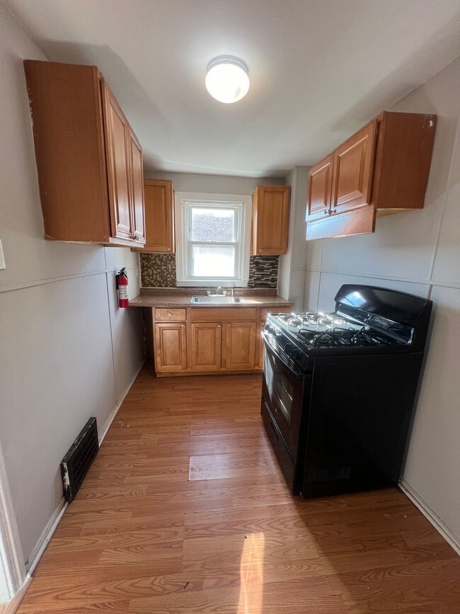 Foto del edificio - Charming 3-bedroom, 1-bathroom home locate...