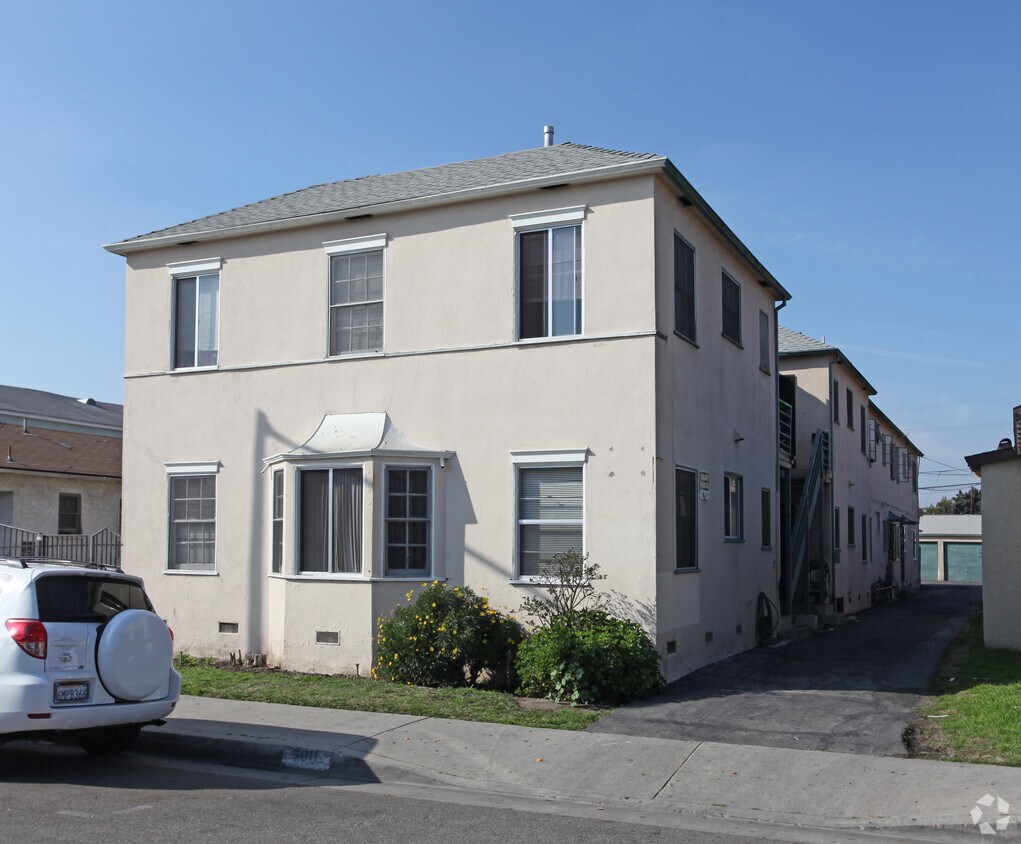 Foto del edificio - 7011 Mountain View Ave