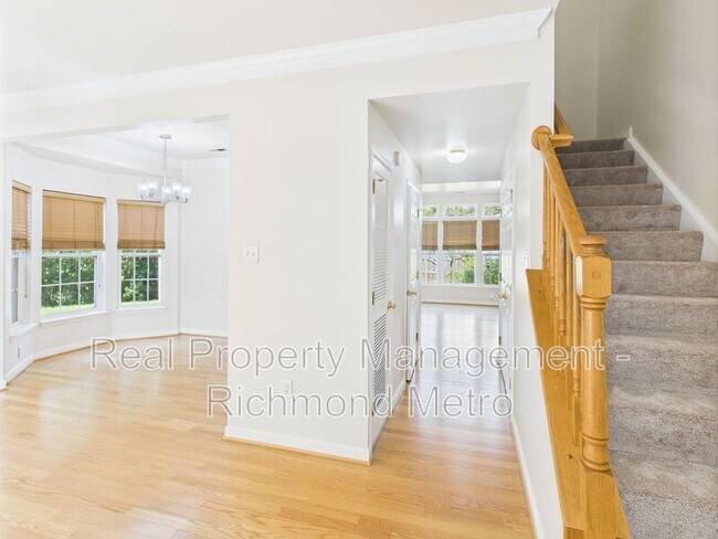 Foto del edificio - 2517 Mountain Ash Cir