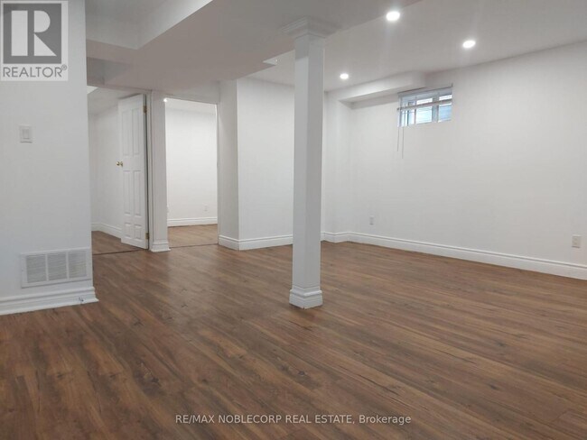 Photo du bâtiment - 40 Gray Crescent