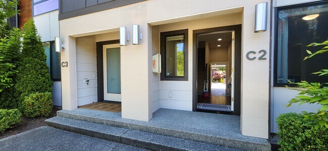 Foto del edificio - 16021 Manor Way