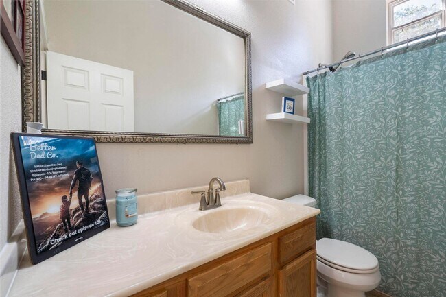 Building Photo - 2020 N Howard Ave