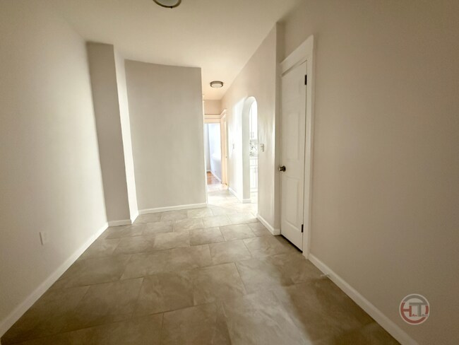 Foto del edificio - 1929 Watson Ave