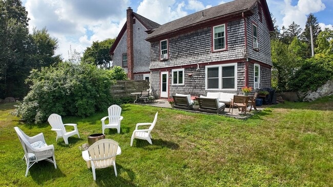 Building Photo - 134 Hersey St