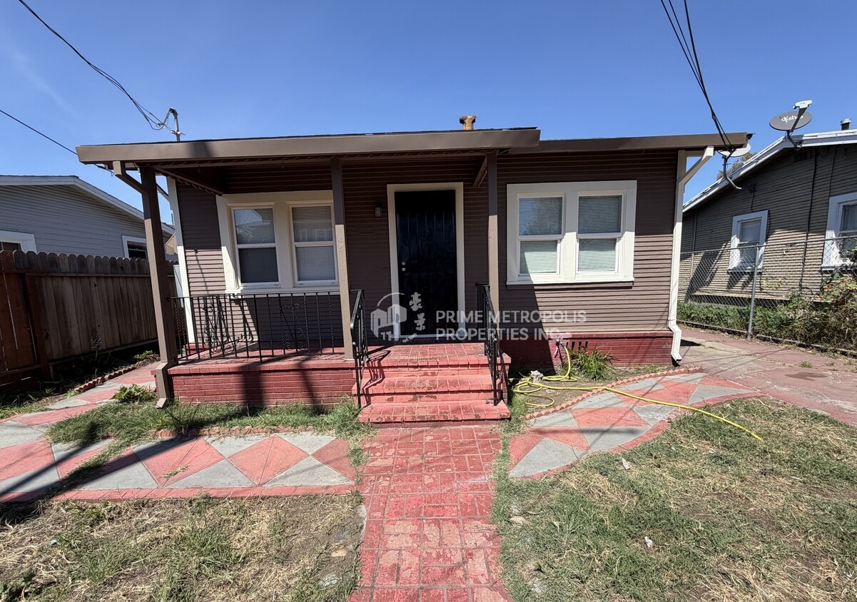 Photo - 1715 82nd Ave (Oakland, CA)