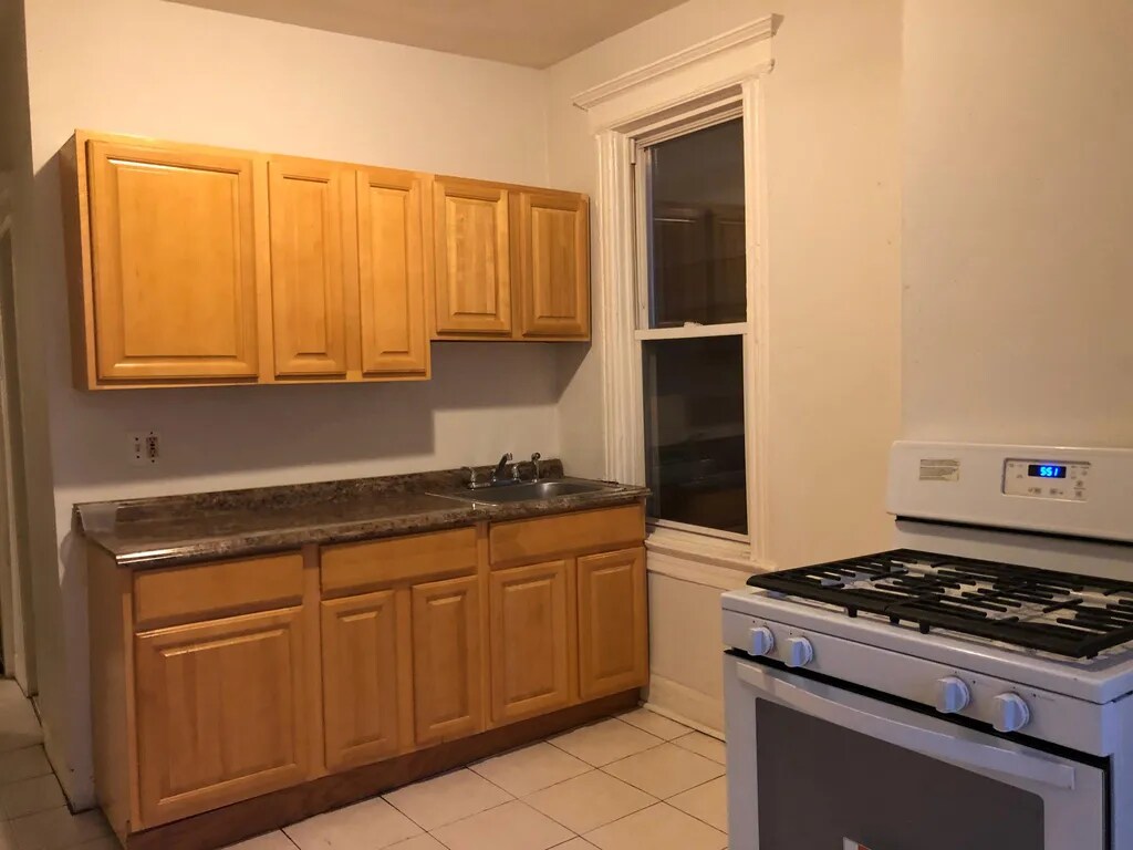 126 Kearney Ave Unit 1, Jersey City, NJ 07305 Rentals in Jersey City at